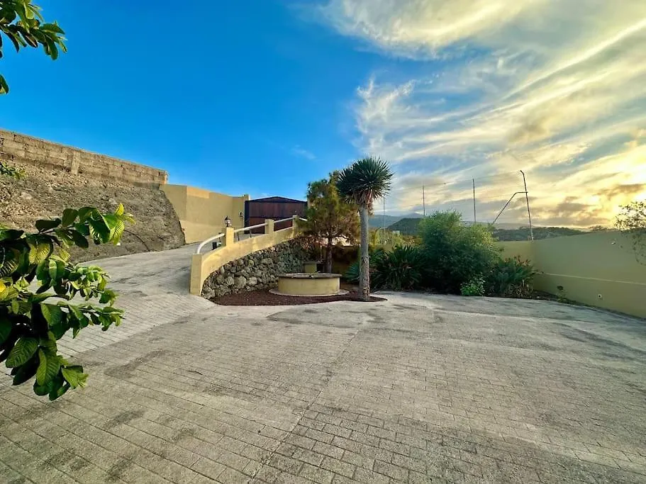 Holiday home Jacuzzi Oasis: Space & Comfort Icod De Los Vinos