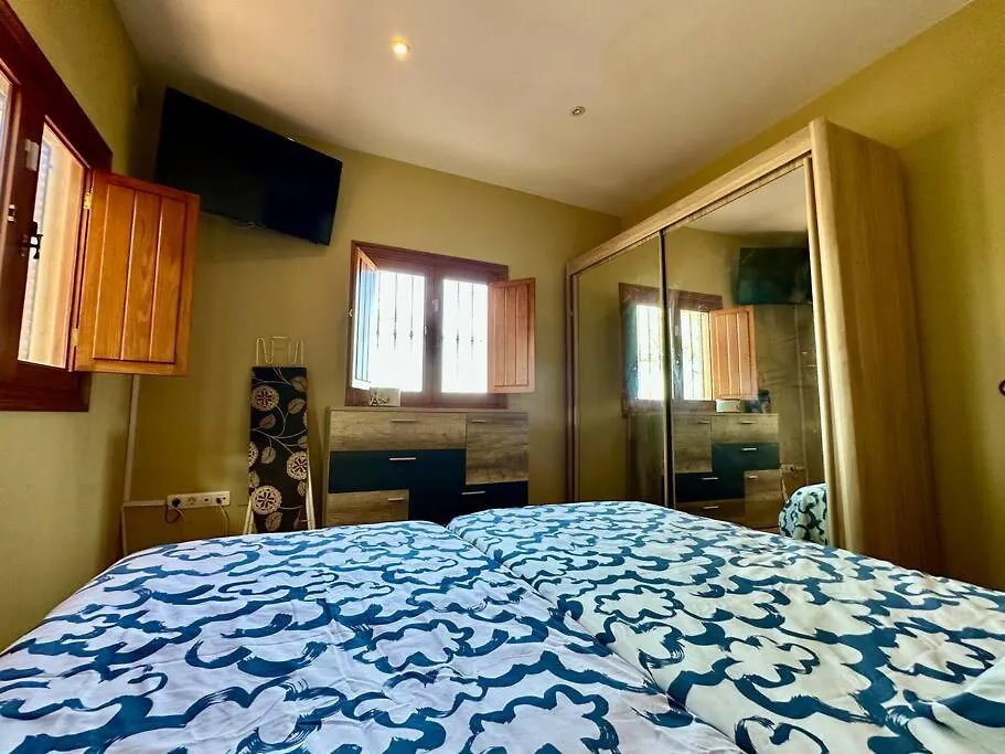 איקוד דה לוס וינוס Jacuzzi Oasis: Space & Comfort